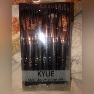 KYLIE Cosmetics Brush Set